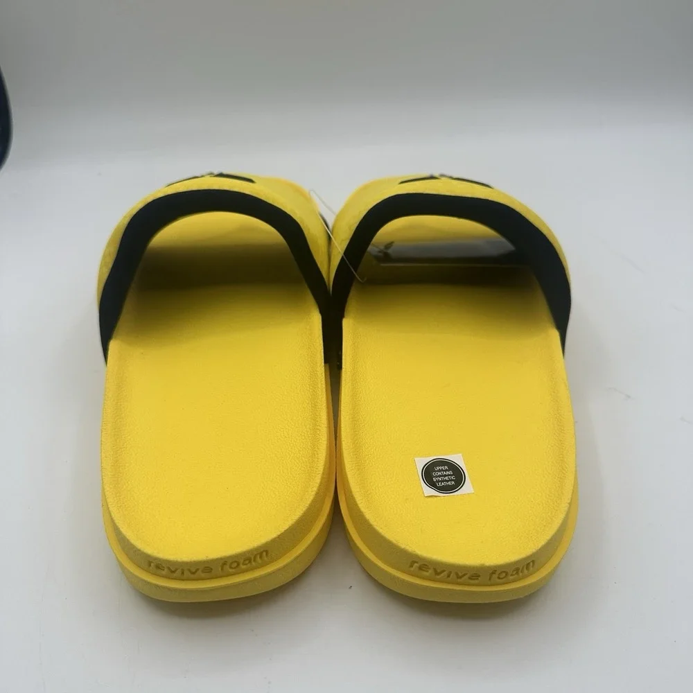 Nike Kobe Offcourt‎ Slide Mens 11 Lightning Yellow/Black Sandals IF2870-700